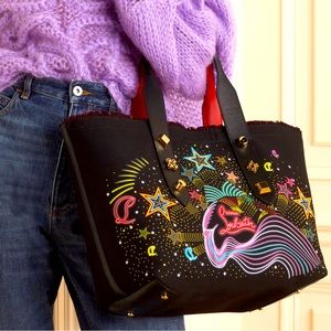 CHRISTIAN LOUBOUTIN
Frangibus Medium Logo
Graphic Toile Tote Bag